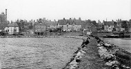 65 The Millpond Wall 1930 (Emsworth Museum)